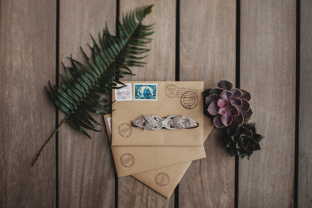 Eco-Friendly Jewelry Packaging to Help Your Brand Go Green and Gold