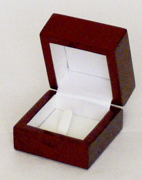 High Shine Mahogany Color Wooden Clip Ring Box