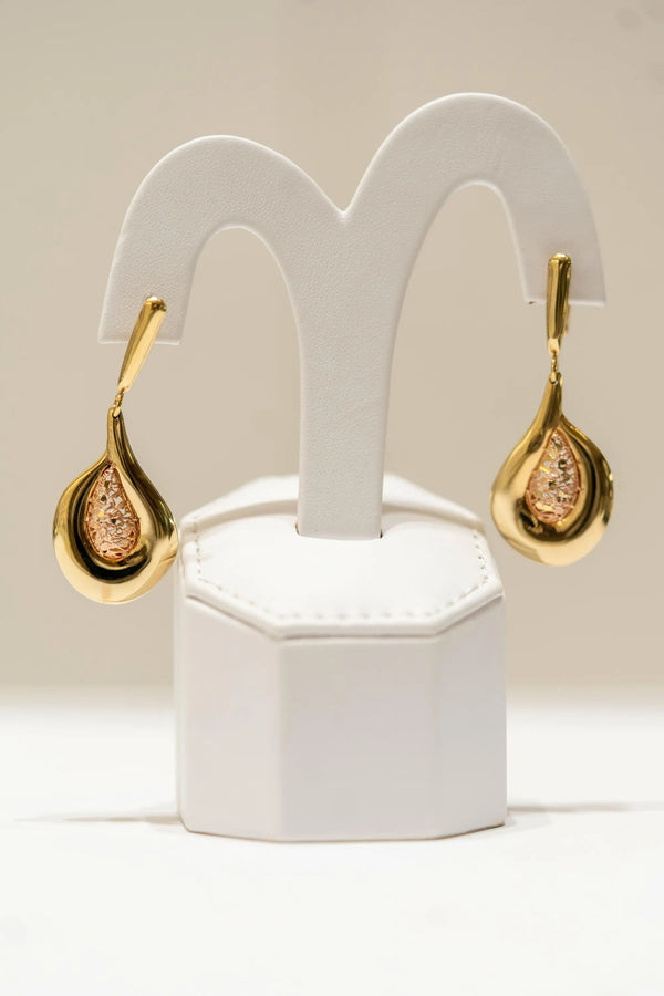 how to display earrings for sale
