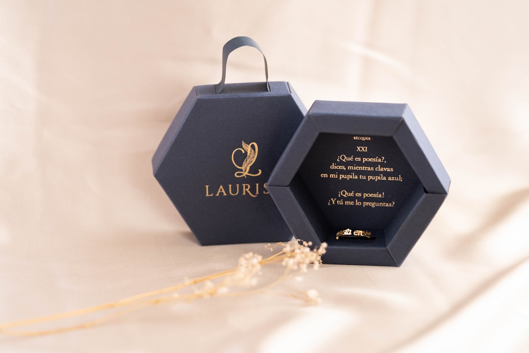 How to Make Your Brand Shine with Custom Jewelry Packaging
