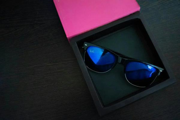 sunglasses packaging