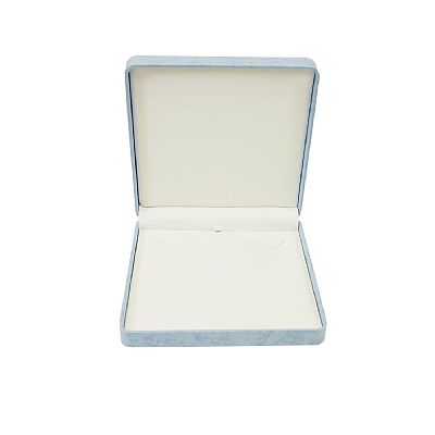 Pre-Tied Ribbon Large Pendant Box